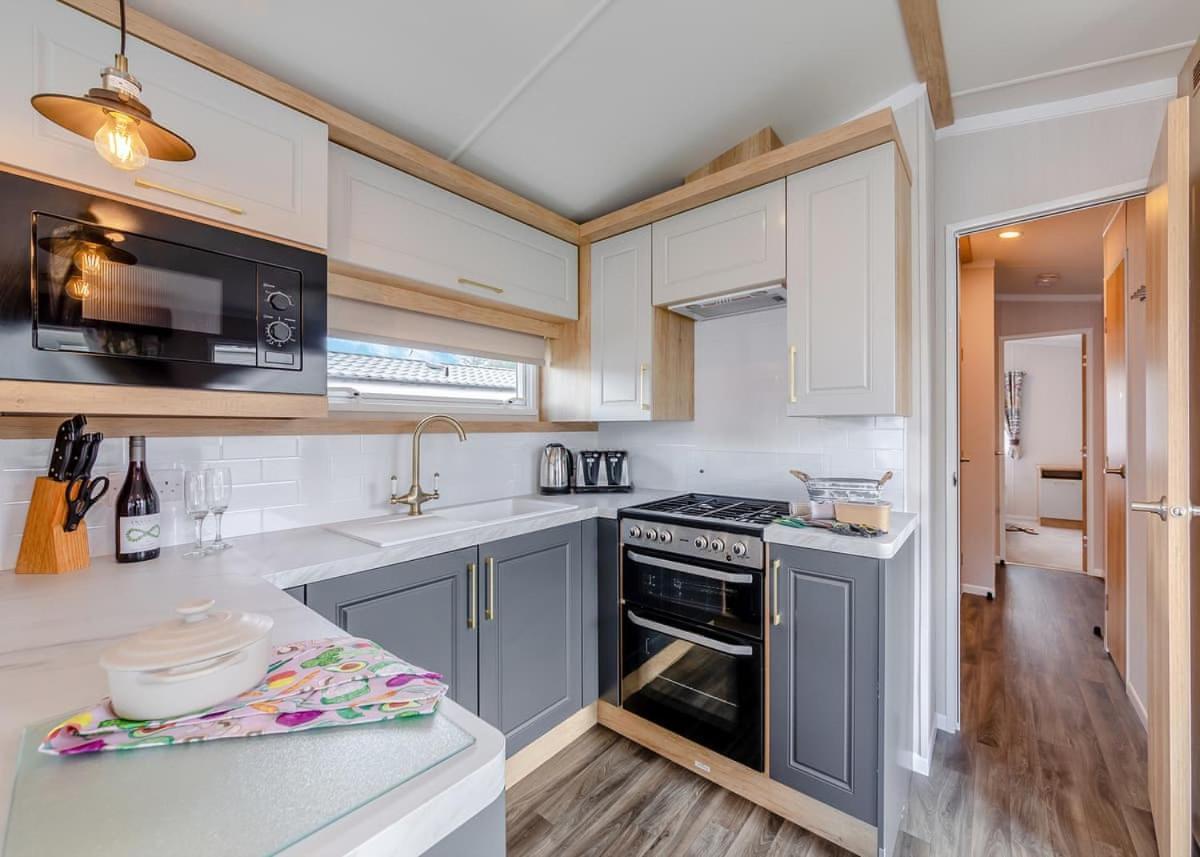Waren Caravan Park Bamburgh Eksteriør billede