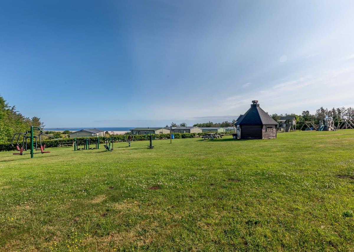 Waren Caravan Park Bamburgh Eksteriør billede