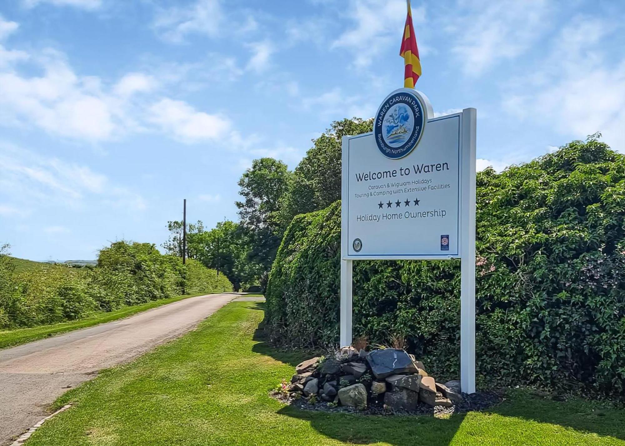 Waren Caravan Park Bamburgh Eksteriør billede